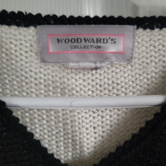 Vintage sweater from Woodwards - Picture 4 of 11